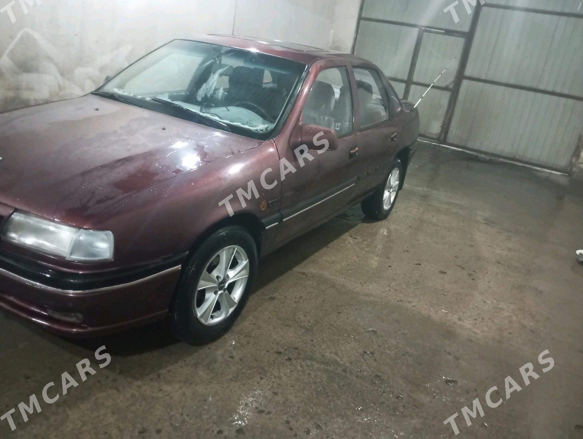 Opel Vectra 1990 - 30 000 TMT - Дянев - img 3