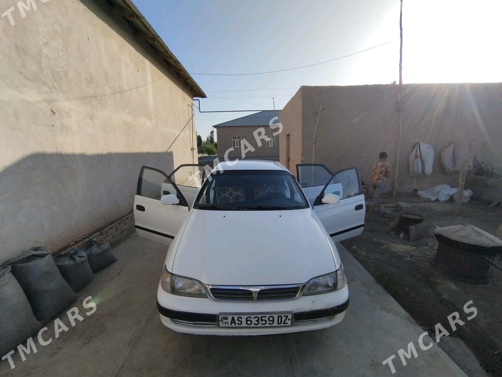 Toyota Carina 1997 - 62 000 TMT - Gubadag - img 3