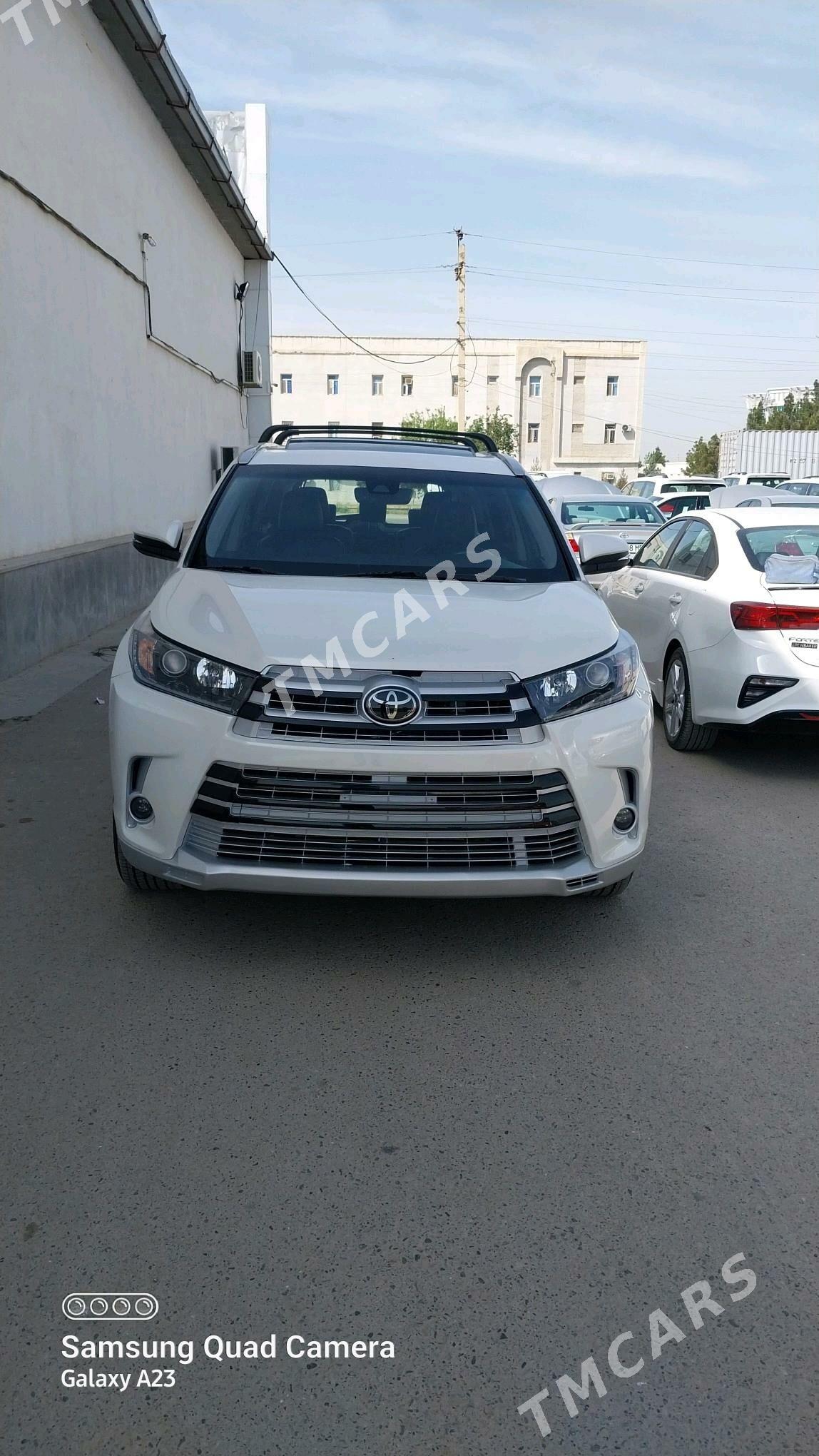 Toyota Highlander 2019 - 480 000 TMT - Мары - img 2