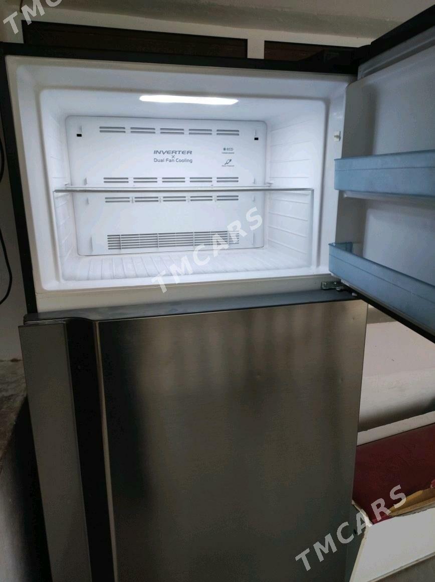 Hitachi haladilnik холодильник - Балканабат - img 2