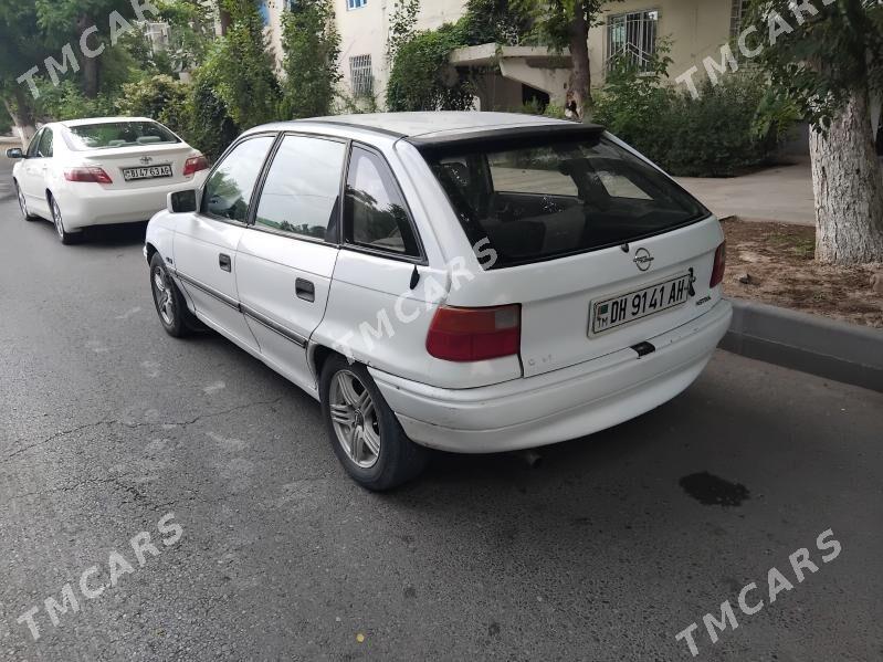 Opel Astra 1992 - 29 000 TMT - Ким район - img 3