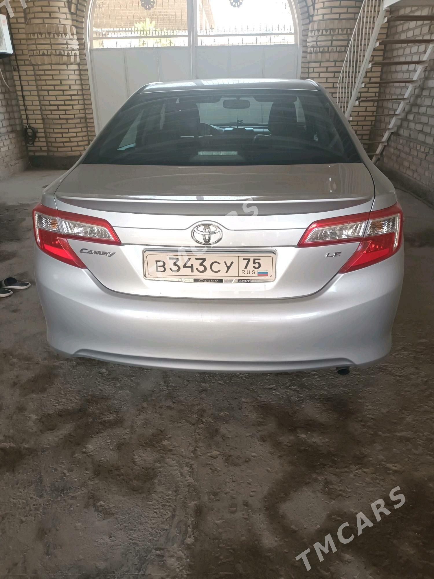 Toyota Camry 2012 - 200 000 TMT - Мары - img 2