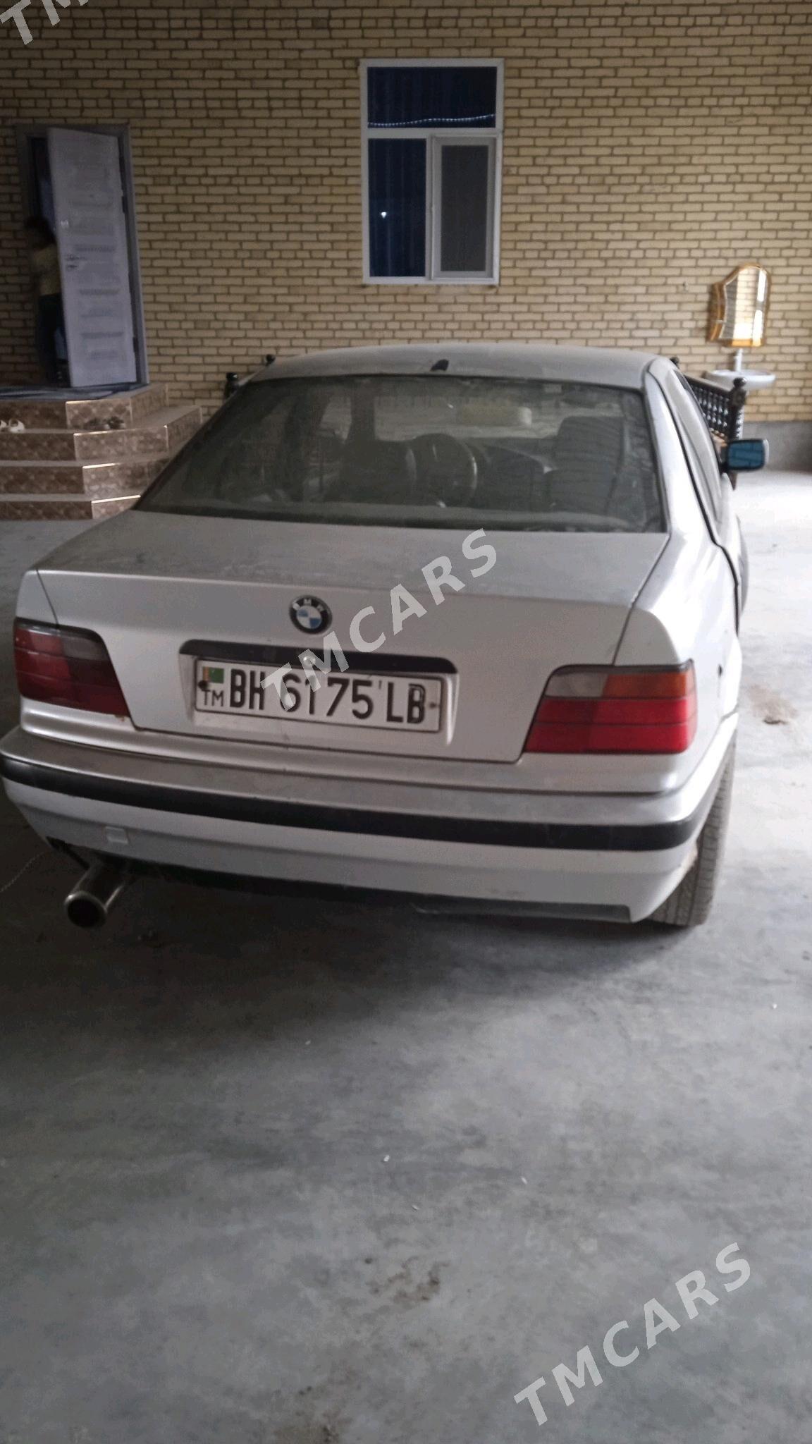 BMW 320 1991 - 15 000 TMT - Сакар - img 4
