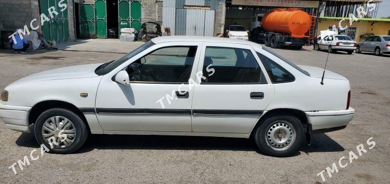 Opel Vectra 1989 - 26 000 TMT - Бузмеин - img 5