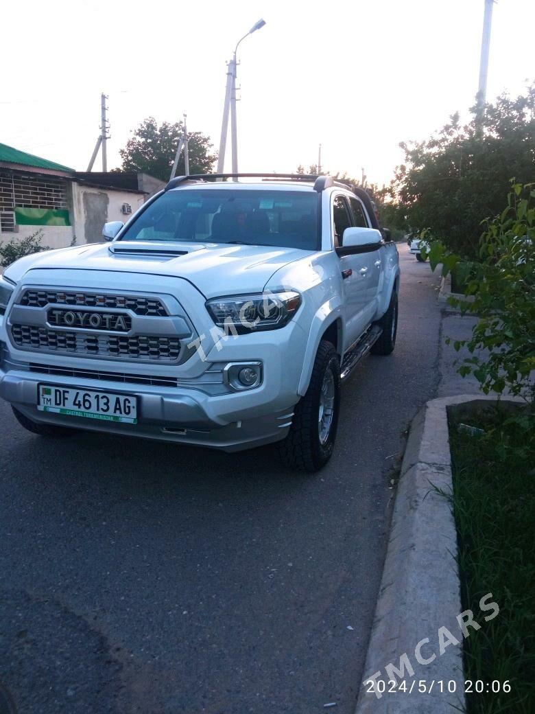 Toyota Tacoma 2016 - 490 000 TMT - Ашхабад - img 3