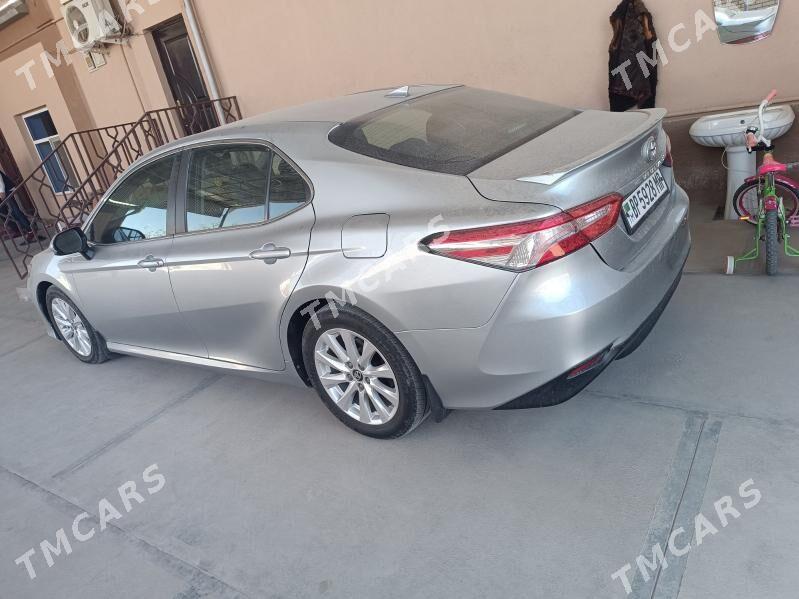 Toyota Camry 2019 - 258 000 TMT - Мары - img 4