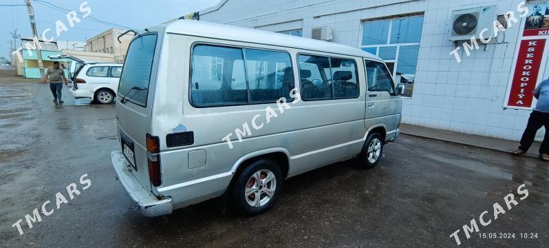 Toyota Hiace 1988 - 36 000 TMT - Векильбазар - img 2