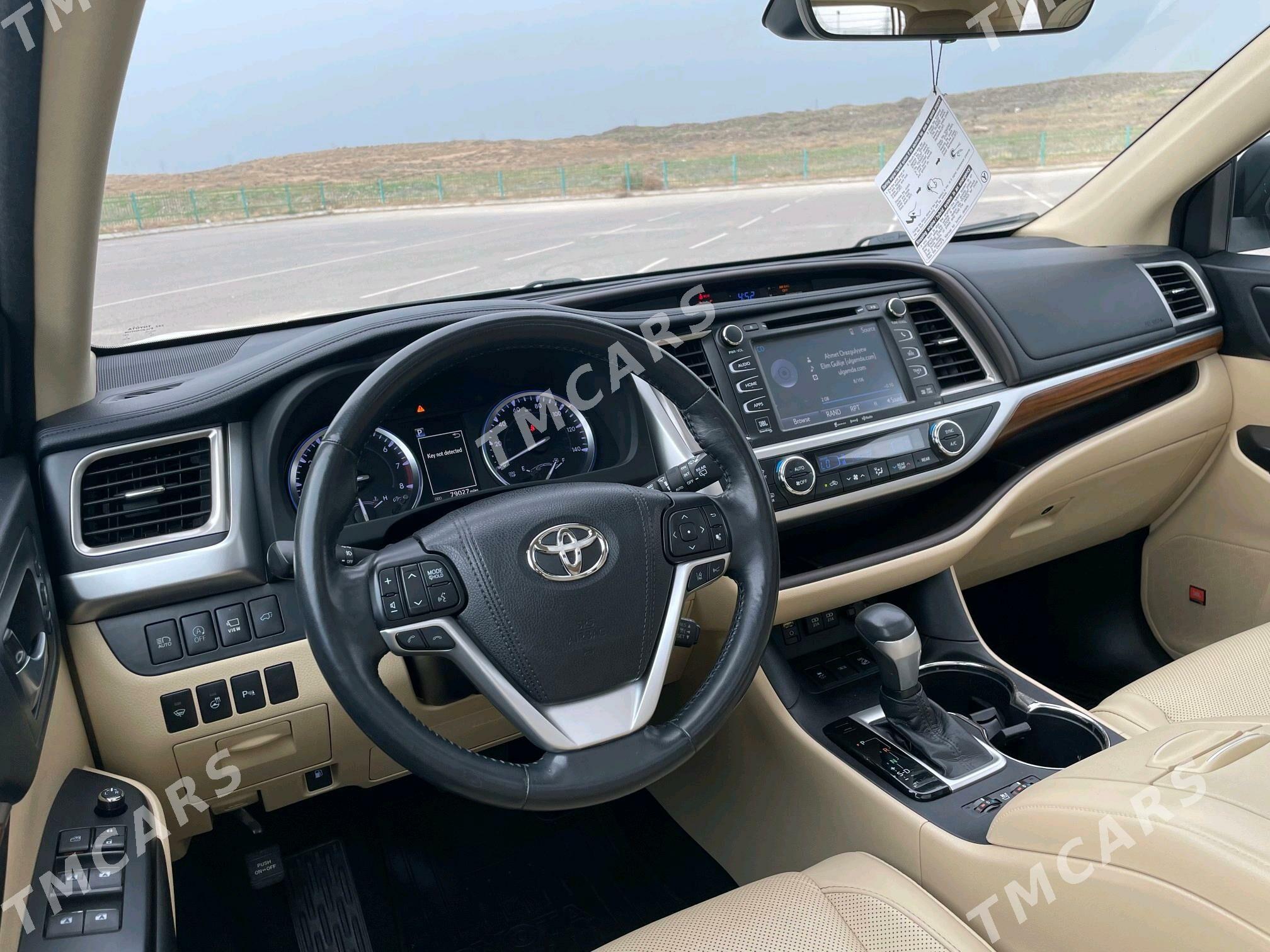 Toyota Highlander 2018 - 680 000 TMT - Ашхабад - img 8
