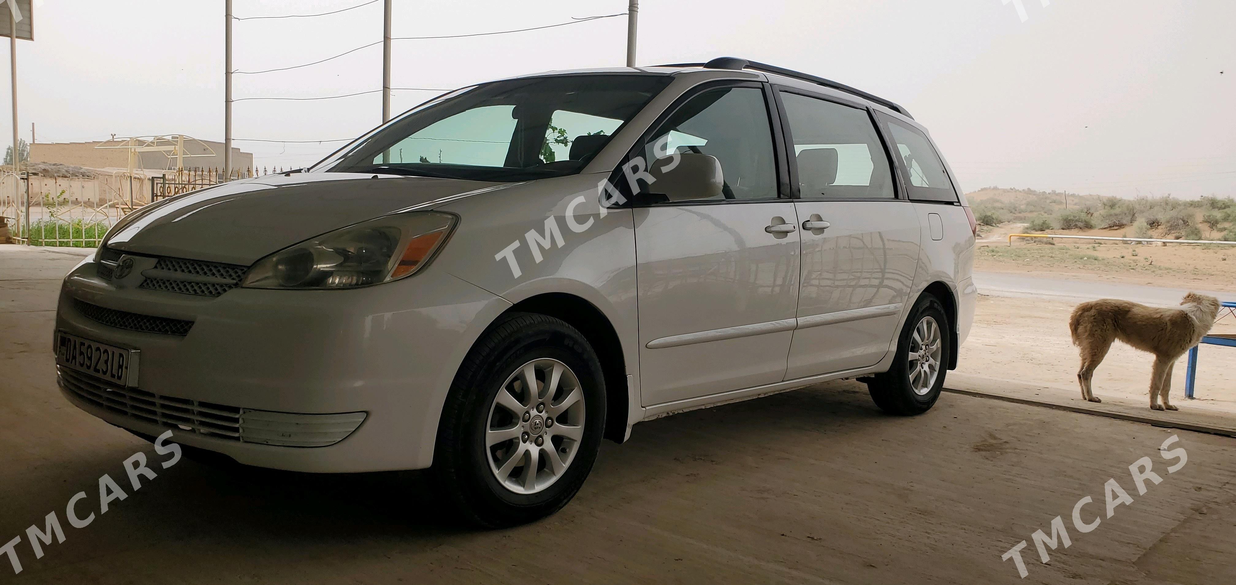 Toyota Sienna 2004 - 185 000 TMT - Hojambaz - img 4