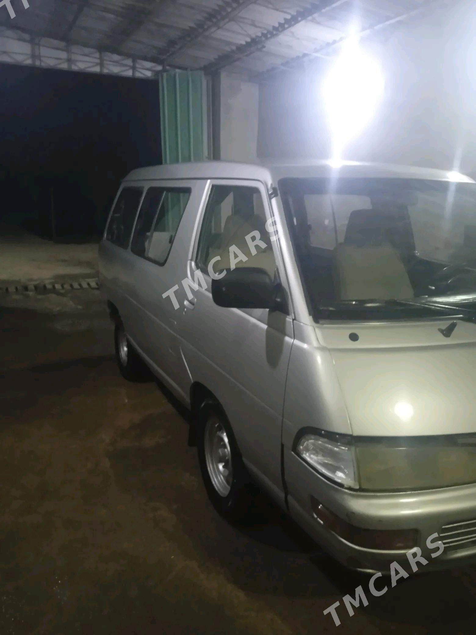 Toyota Town Ace 1998 - 40 000 TMT - Халач - img 4