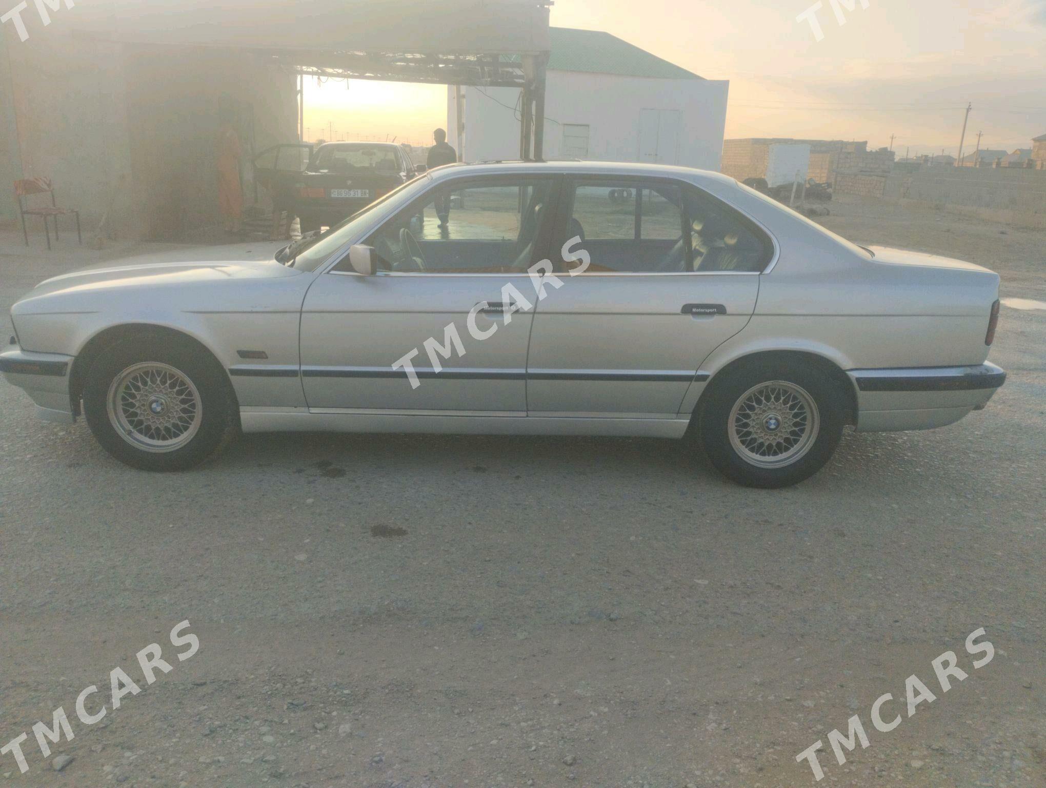 BMW 525 1995 - 55 000 TMT - Гумдаг - img 4