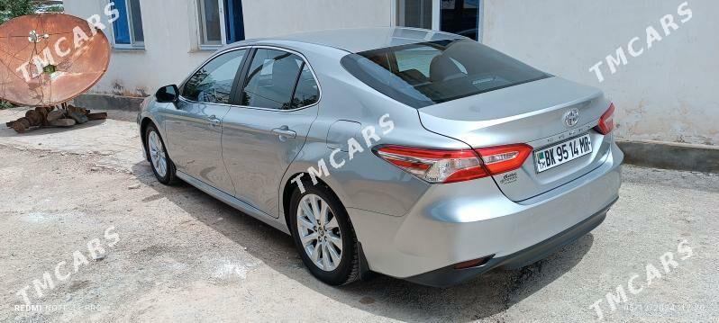 Toyota Camry 2018 - 246 000 TMT - Мургап - img 5