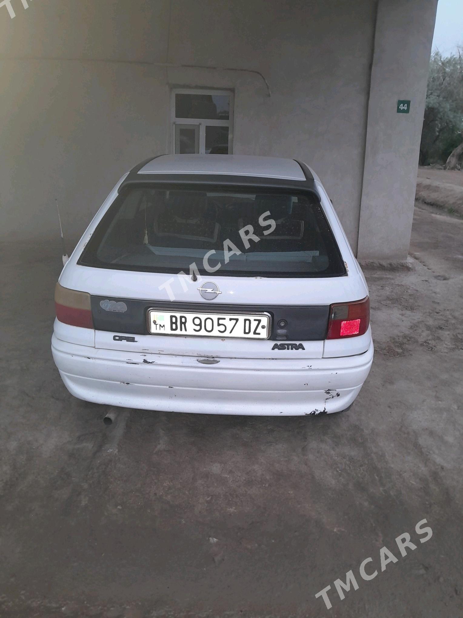 Opel Astra 1996 - 25 000 TMT - Дашогуз - img 2