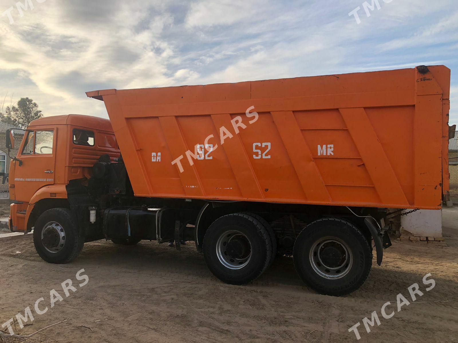 Kamaz 6520 2012 - 370 000 TMT - Сакарчага - img 4