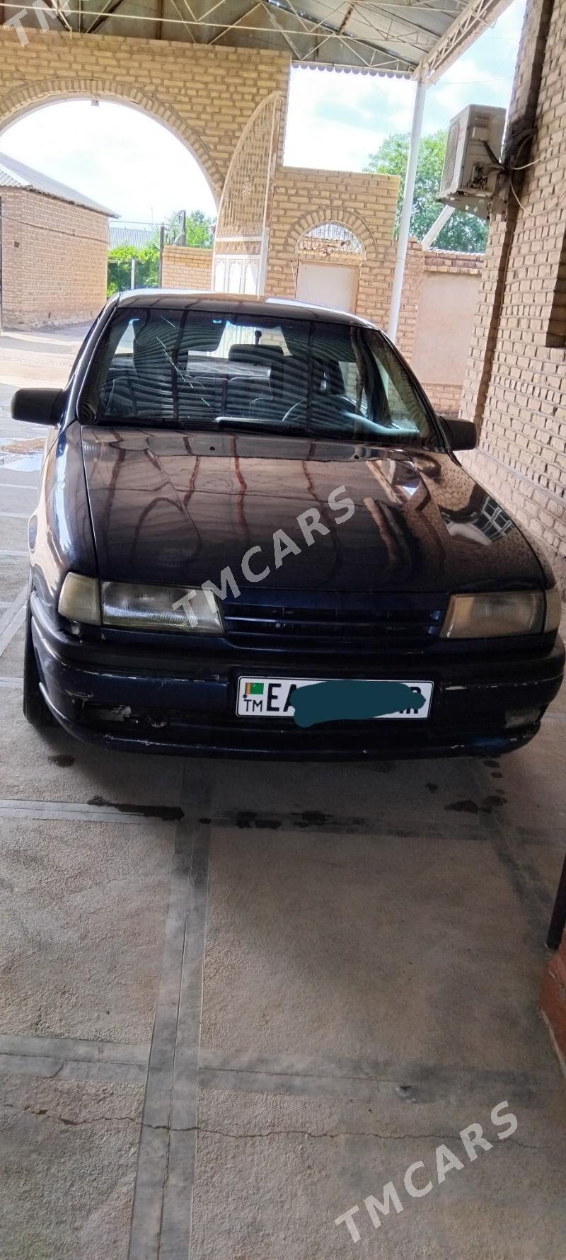 Opel Vectra 1989 - 30 000 TMT - Mary - img 2