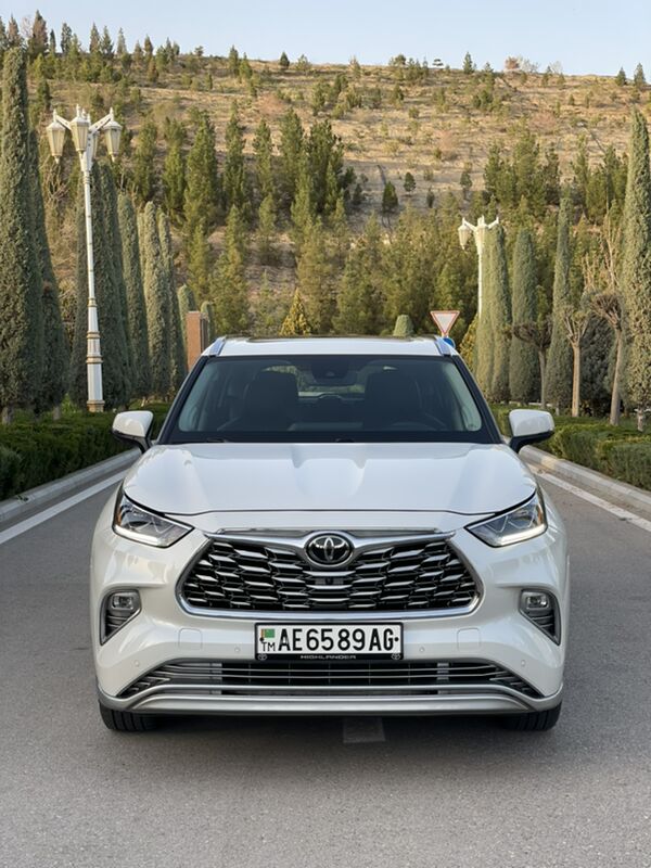 Toyota Highlander 2021 - 715 000 TMT - Ашхабад - img 8