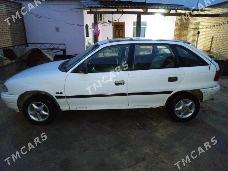 Opel Astra 1991 - 22 000 TMT - Каракумский этрап - img 2