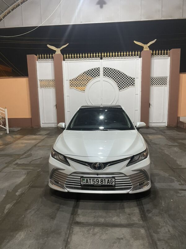 Toyota Camry 2018 - 383 000 TMT - Aşgabat - img 3