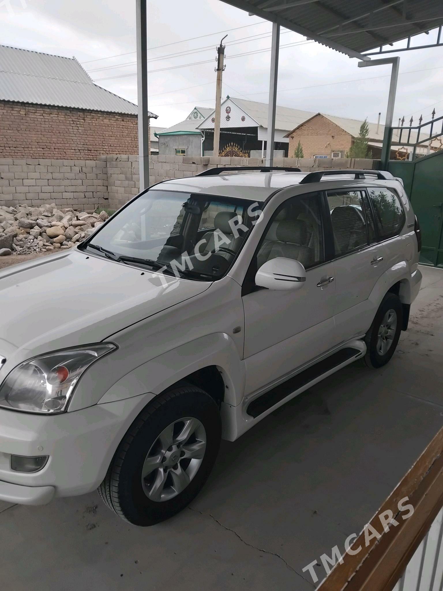 Toyota Land Cruiser Prado 2005 - 405 000 TMT - Теджен - img 10