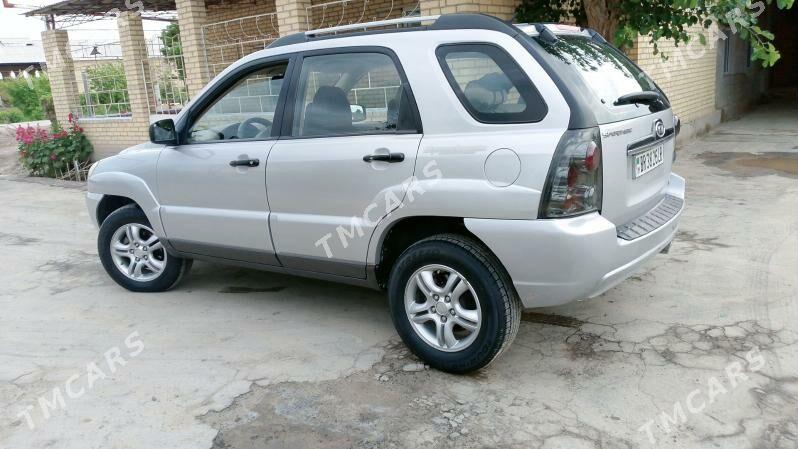 Kia Sportage 2008 - 170 000 TMT - Garabekewül - img 2