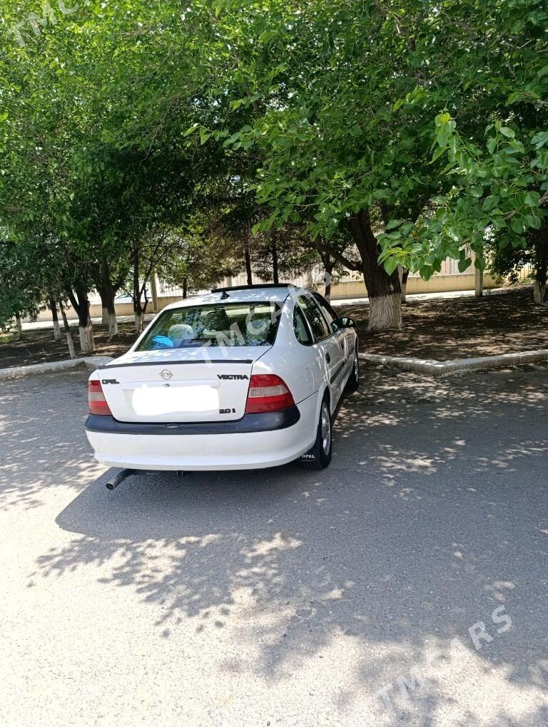 Opel Vectra 1998 - 56 000 TMT - Aşgabat - img 4