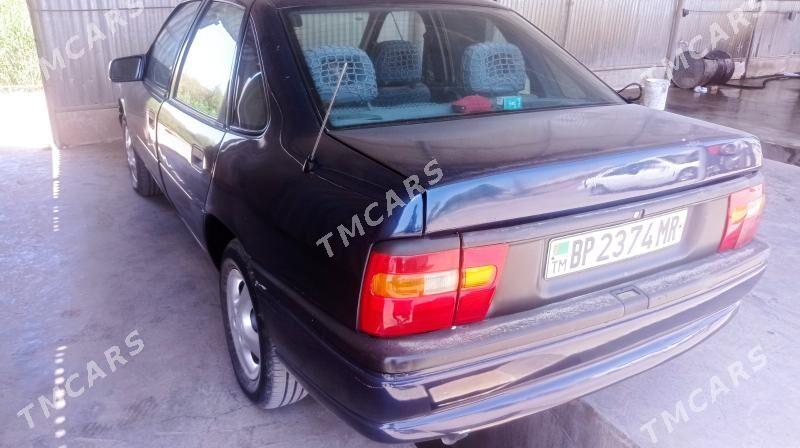 Opel Vectra 1993 - 30 000 TMT - Mary - img 2