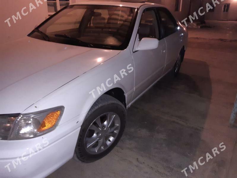 Toyota Camry 1999 - 105 000 TMT - Ёлётен - img 3