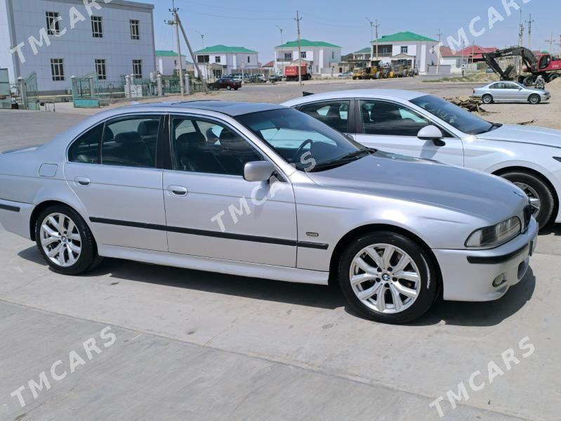 BMW 528 2001 - 90 000 TMT - Балканабат - img 5