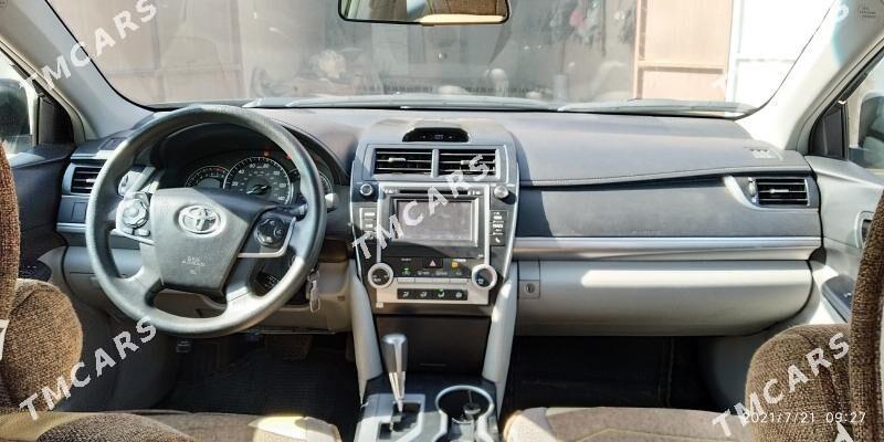 Toyota Camry 2014 - 200 000 TMT - Гурбансолтан Едже - img 6