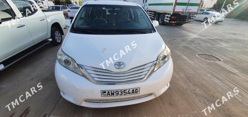 Toyota Sienna 2015 - 290 000 TMT - Aşgabat - img 3