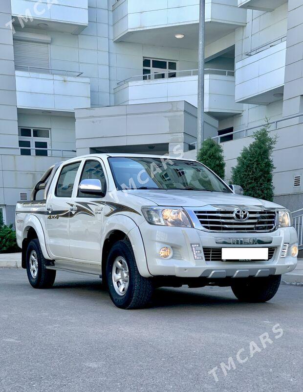 Toyota Hilux 2012 - 265 000 TMT - Мары - img 5