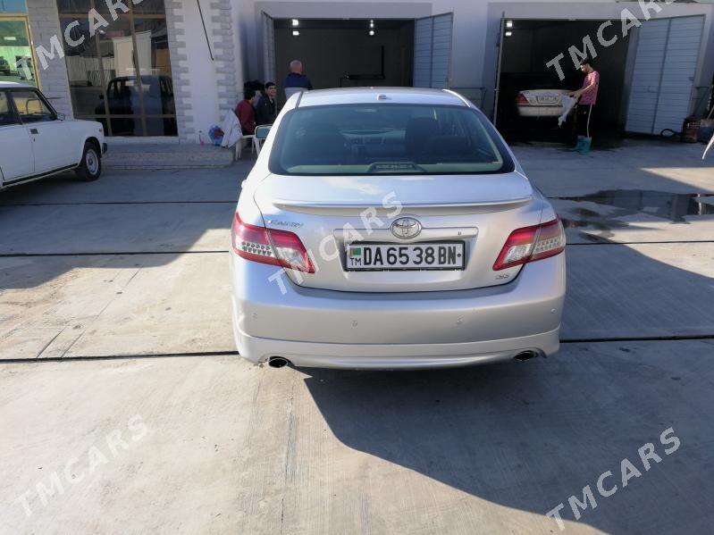 Toyota Camry 2010 - 190 000 TMT - Балканабат - img 4