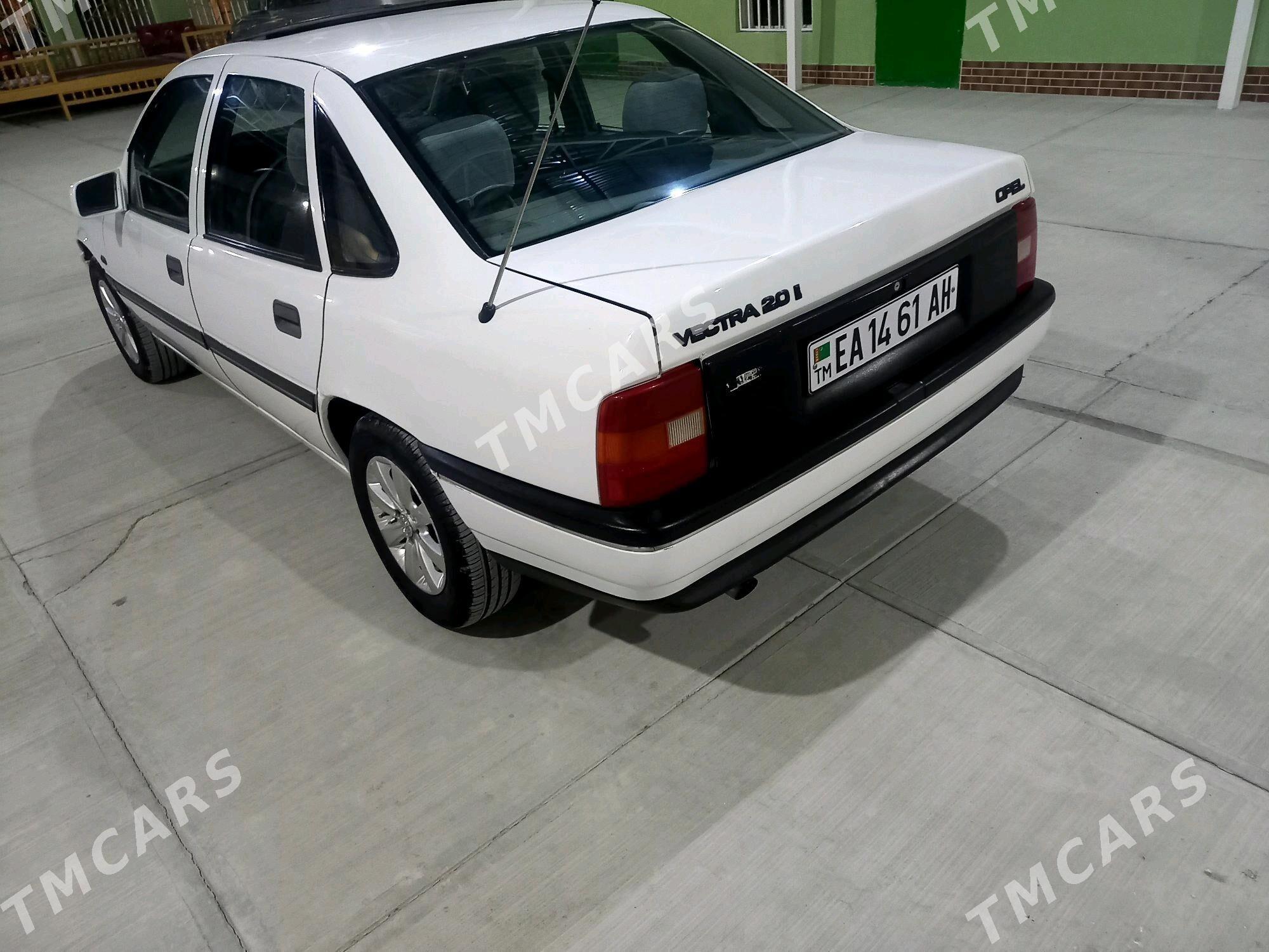 Opel Vectra 1991 - 40 000 TMT - Бахарден - img 2