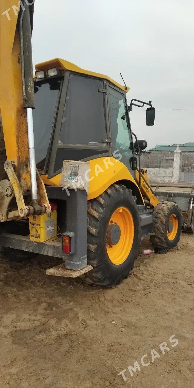 JCB 3CX Compact 2010 - 430 000 TMT - Aşgabat - img 3