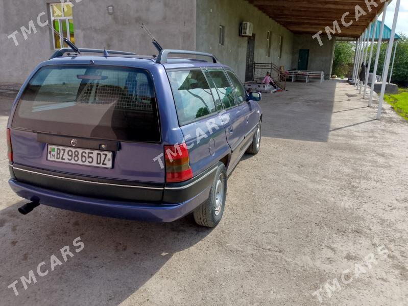 Opel Astra 1996 - 40 000 TMT - Gubadag - img 4