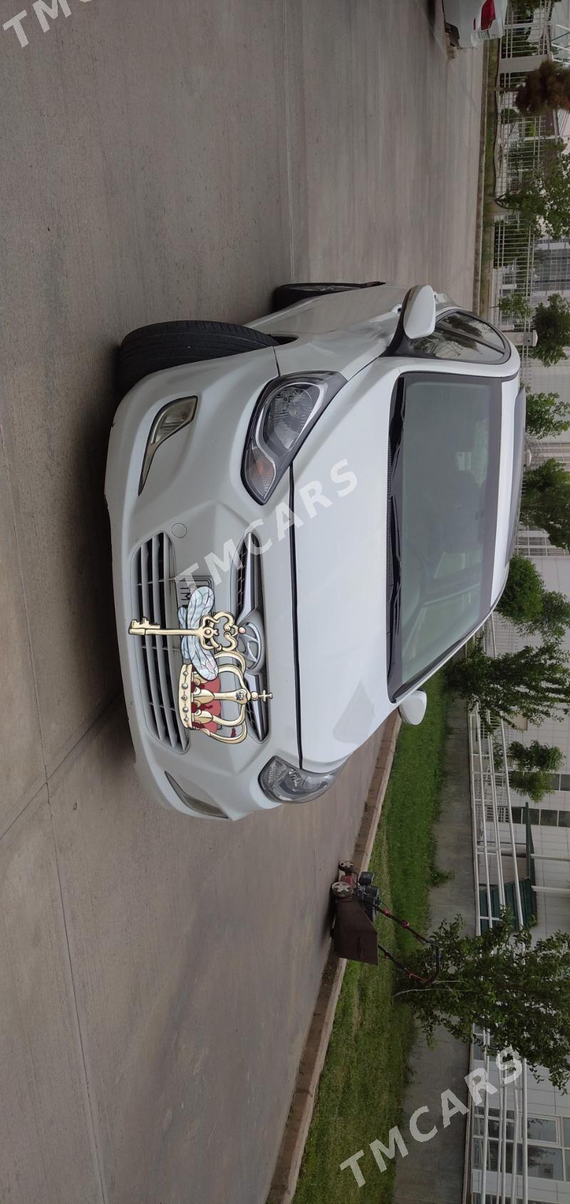 Hyundai Accent 2011 - 137 000 TMT - Гёкдепе - img 4