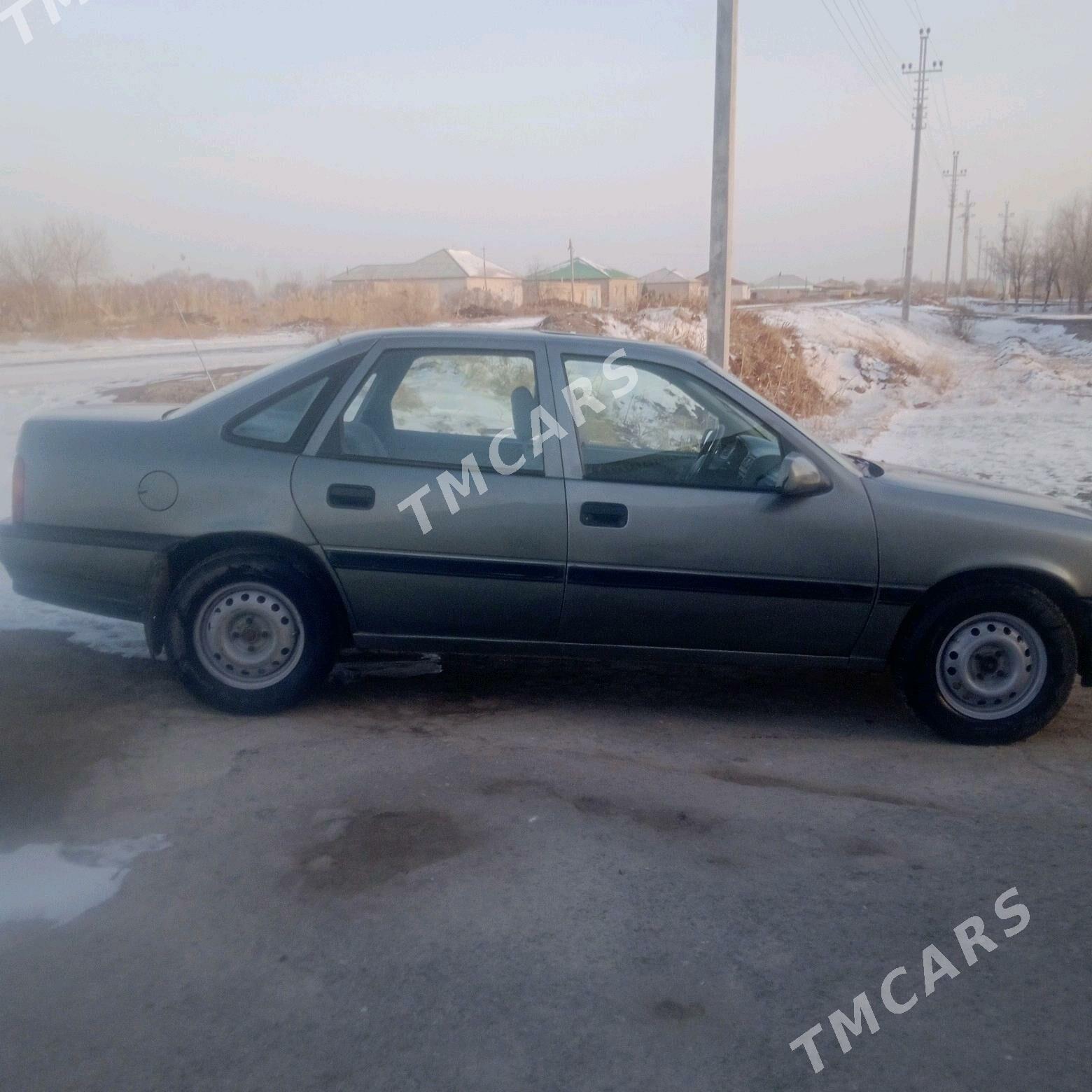 Opel Vectra 1991 - 28 000 TMT - Гурбансолтан Едже - img 2