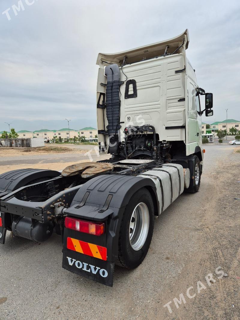 Volvo EURO 4 2006 - 790 000 TMT - Aşgabat - img 3