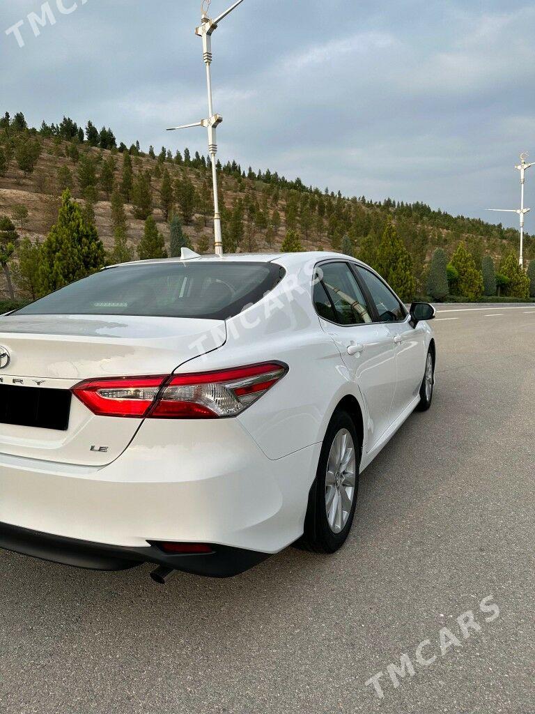 Toyota Camry 2020 - 329 000 TMT - Кëши - img 5