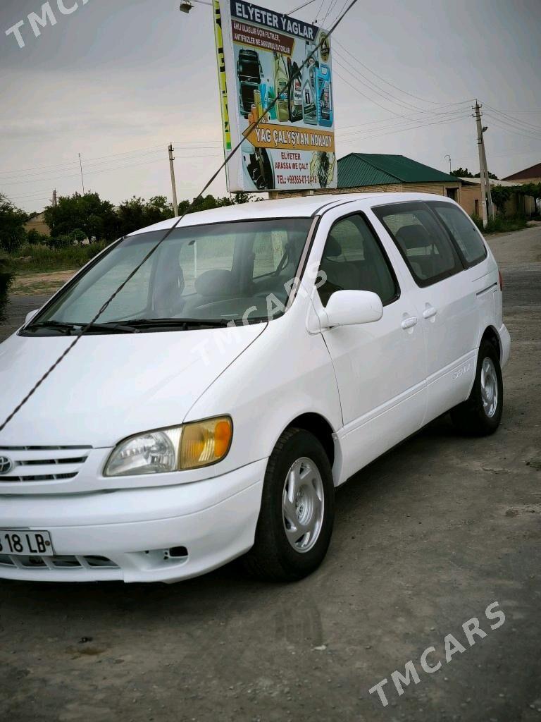 Toyota Sienna 2002 - 105 000 TMT - Дянев - img 2