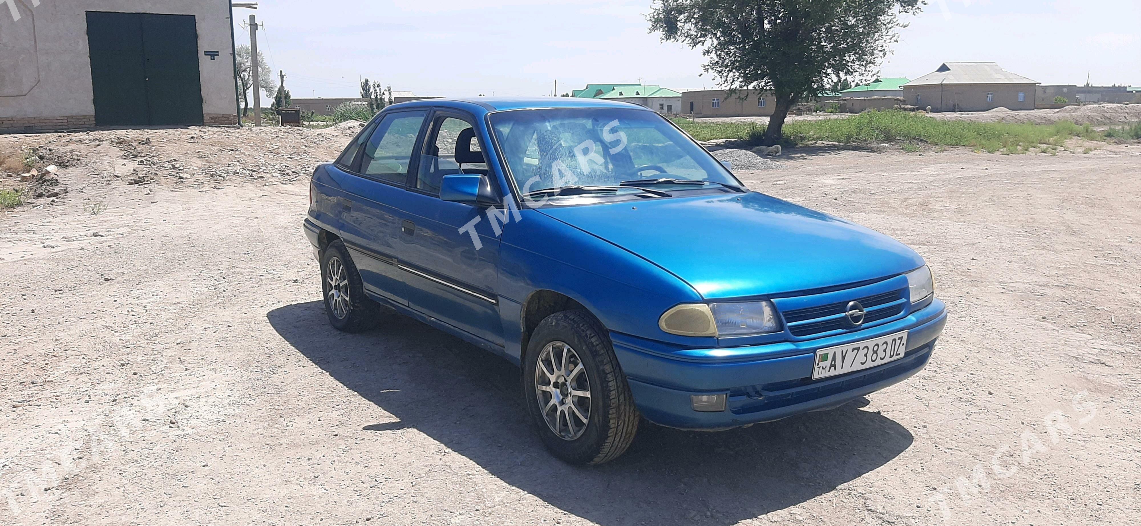 Opel Astra 1994 - 30 000 TMT - Гурбансолтан Едже - img 4