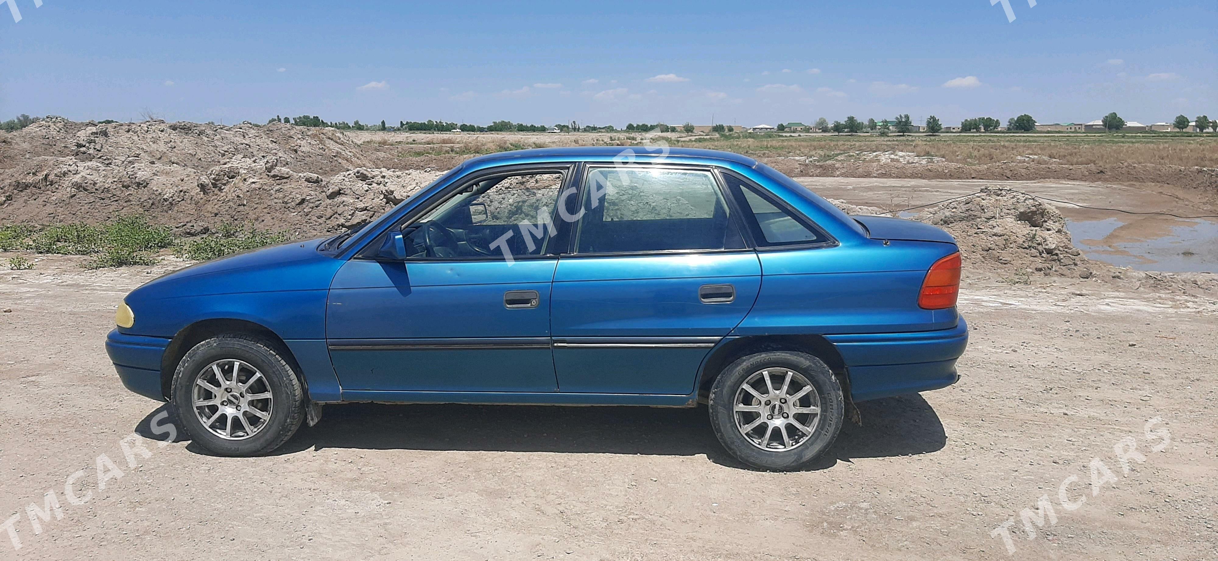 Opel Astra 1994 - 30 000 TMT - Гурбансолтан Едже - img 3