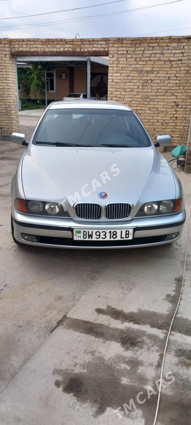 BMW E39 1998 - 70 000 TMT - Туркменабат - img 6