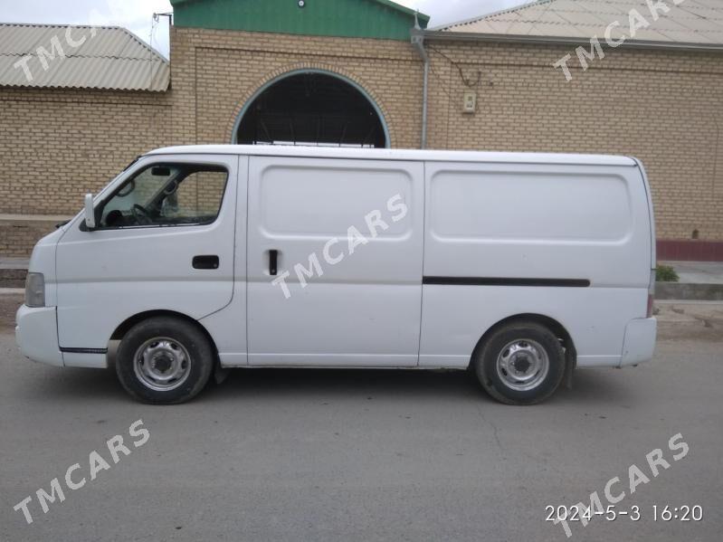 Nissan Urvan 2001 - 120 000 TMT - Mary - img 4