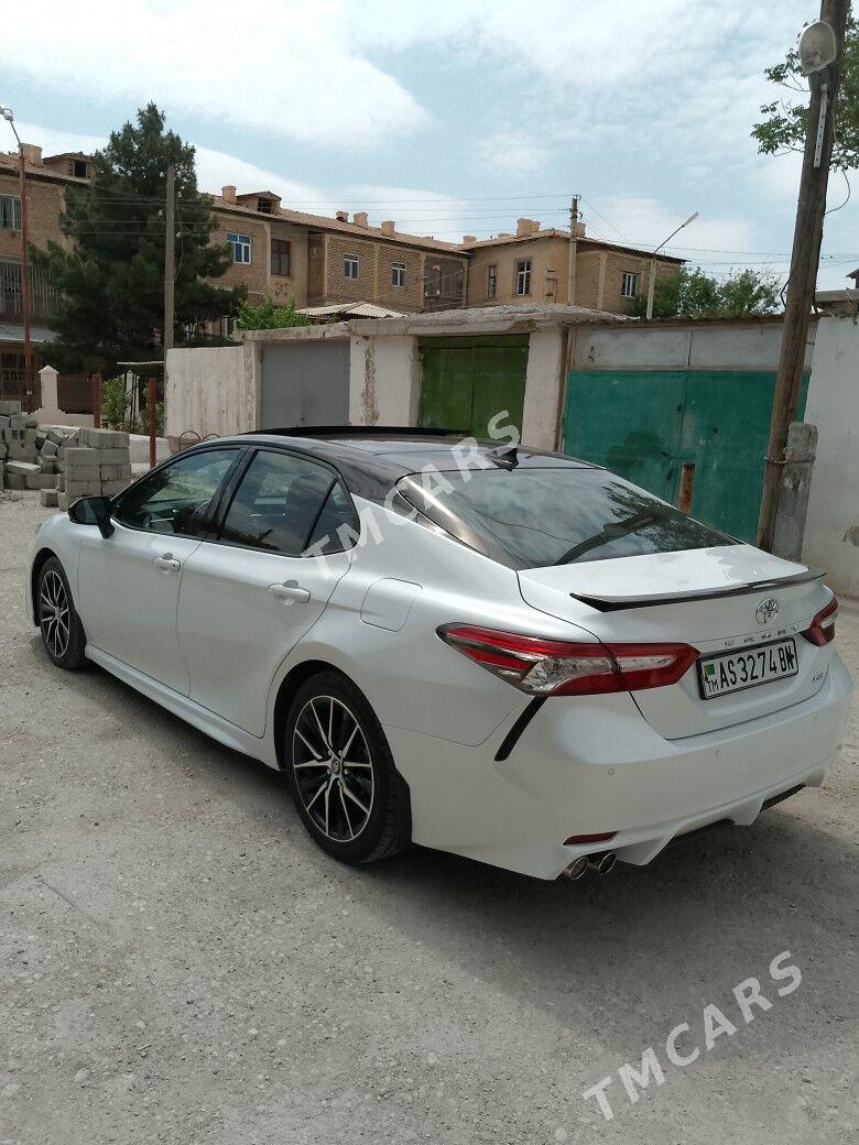 Toyota Camry 2018 - 390 000 TMT - Balkanabat - img 9