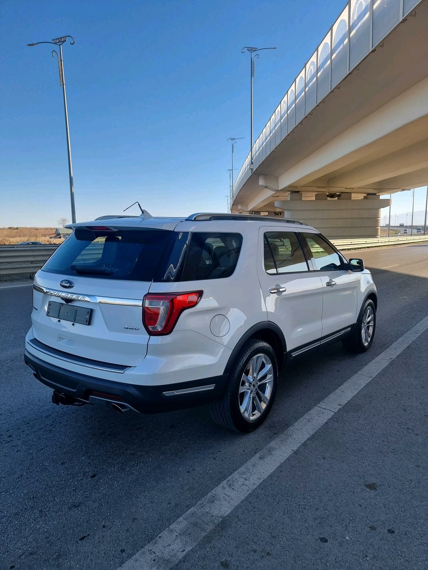 Ford Explorer 2018 - 440 000 TMT - Aşgabat - img 7