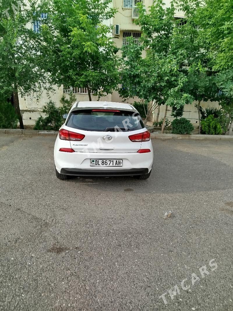 Hyundai Elantra GT 2018 - 200 000 TMT - Aşgabat - img 4