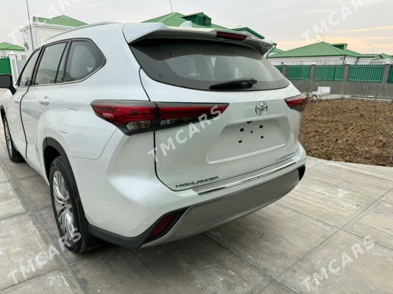 Toyota Highlander 2022 - 1 330 000 TMT - Ашхабад - img 3