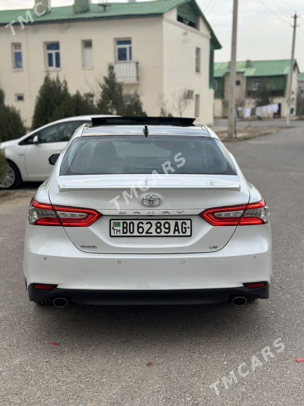 Toyota Camry 2018 - 390 000 TMT - Aşgabat - img 3