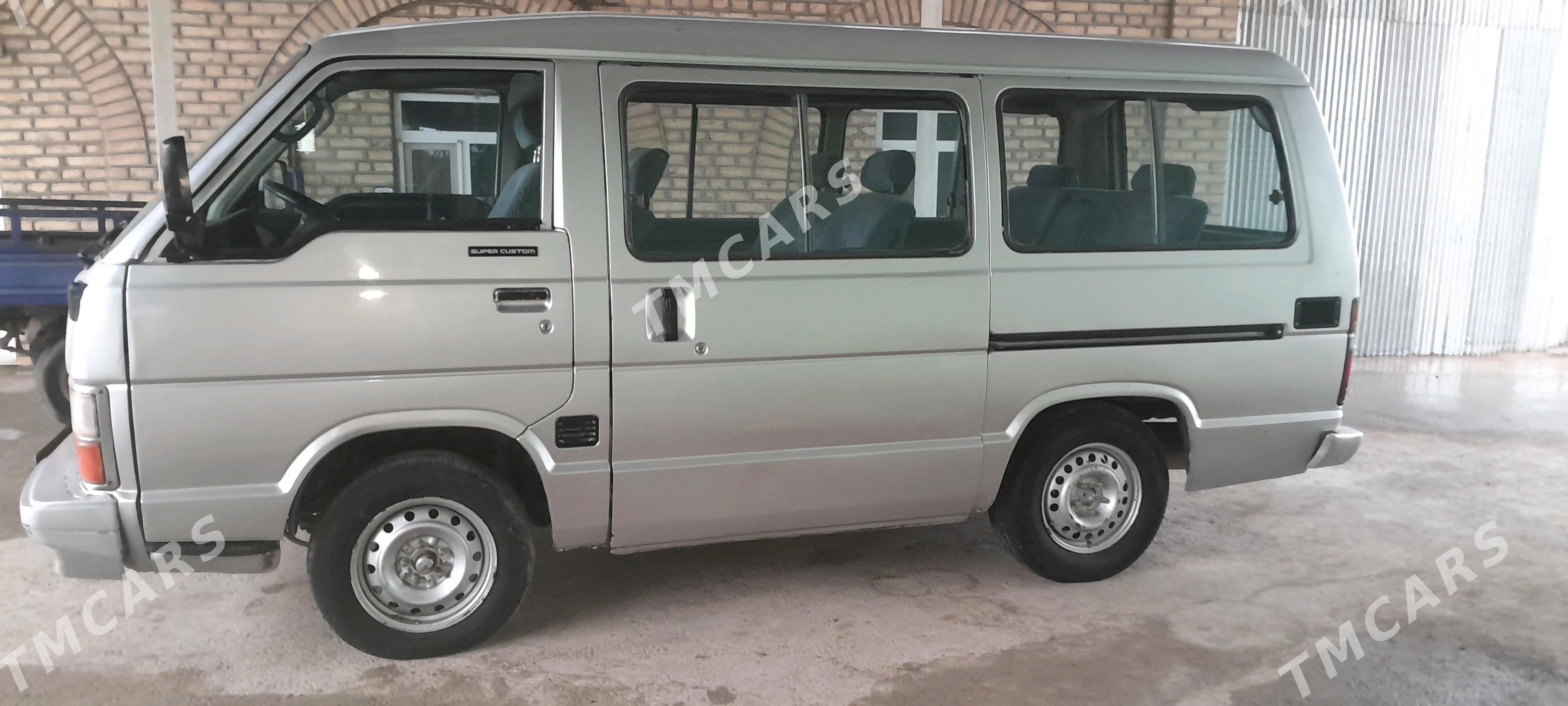 Toyota Hiace 1985 - 50 000 TMT - Сакарчага - img 4